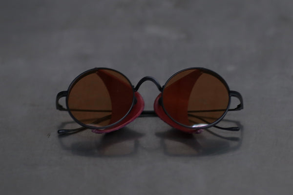 Rigards &UMA WANG matte black frame light orange glasses RG00UW1